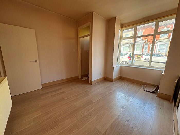2 Bedroom Terraced House For Sale In Parkes Street, Smethwick, B67