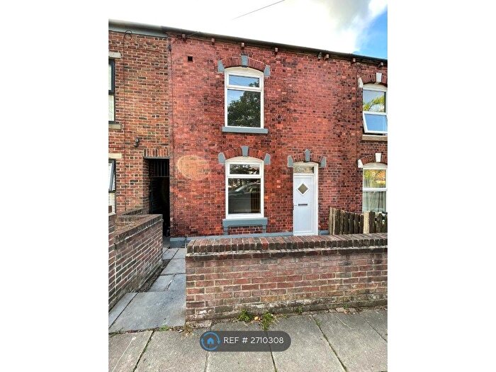 3 Bedroom Terraced House To Rent In Wood Lane, Ashton-Under-Lyne, OL6