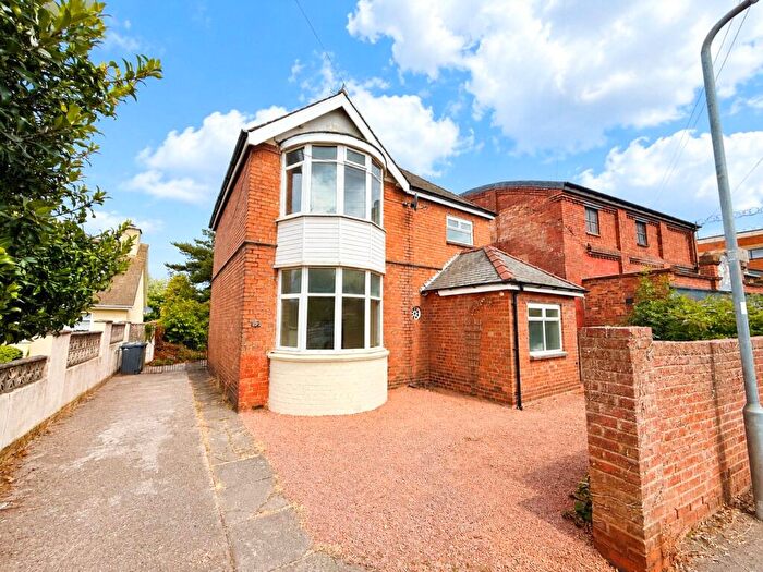 3 Bedroom Detached House For Sale In Lickhill Road, Stourport-on-Severn, Worcestershire, DY13