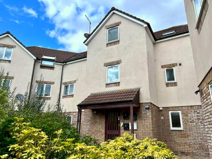 1 Bedroom Flat To Rent In Church Court, Soundwell, Bristol, BS16