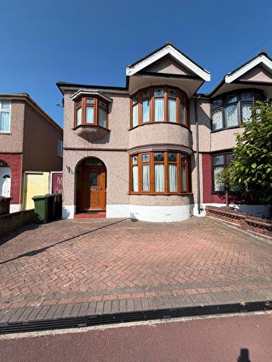3 Bedroom End Terrace House To Rent In Sheringham Drive, Barking, IG11