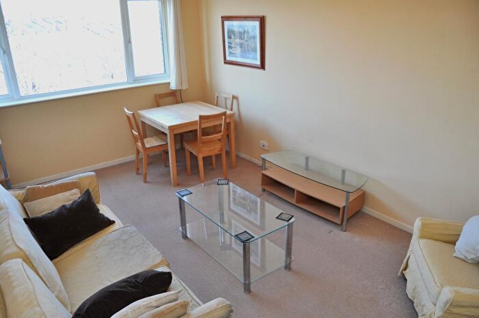 2 Bedroom Apartment To Rent In Lonsdale Court, West Jesmond Avenue, Newcastle Upon Tyne, NE2