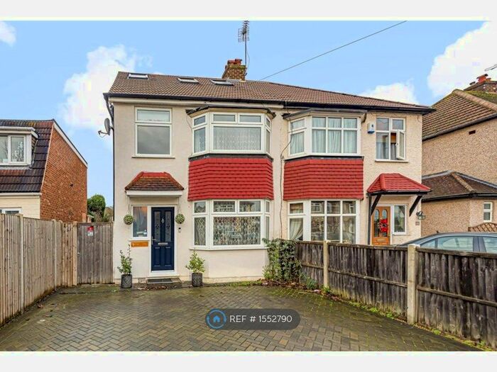 4 Bedroom Semi-Detached House To Rent In Cottimore Crescent, Walton-On-Thames, KT12