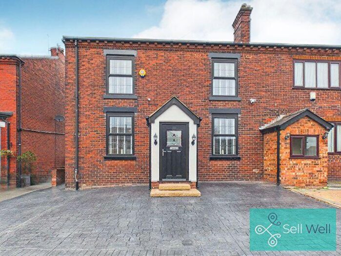 3 Bedroom Semi Detached House For Sale In Manchester Road, Astley, Tyldesley, Manchester, M29