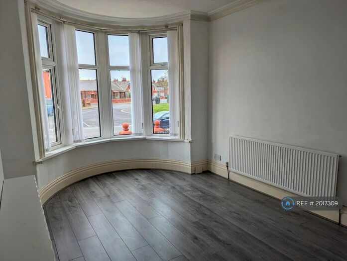 3 Bedroom Terraced House To Rent In Layton Road, Blackpool, FY3