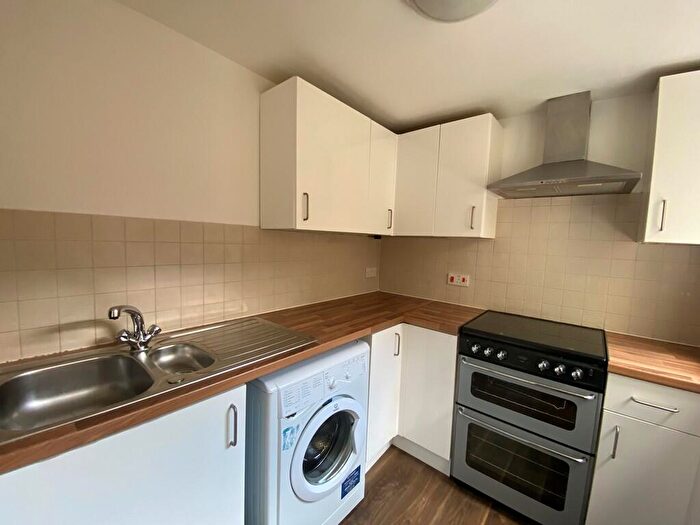 3 Bedroom Terraced House To Rent In Fleming Road, Southampton, SO16