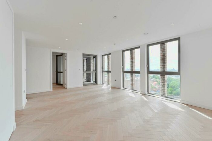 3 Bedroom Flat To Rent In Middle Yard, Dollis Hill, London, NW10