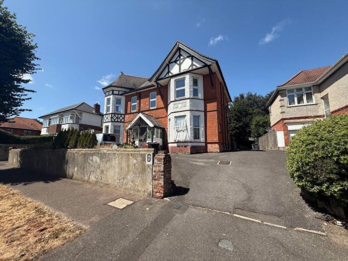 1 Bedroom Flat For Sale In Castlemain Avenue, Southbourne, BH6