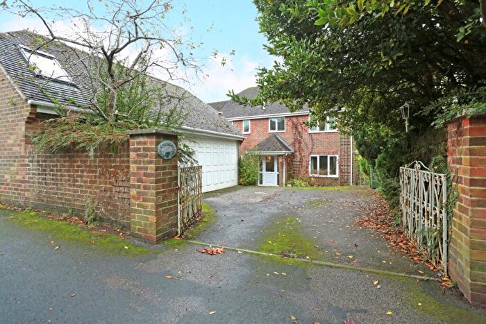 5 Bedroom Detached House To Rent In Back Lane Marlborough, SN8