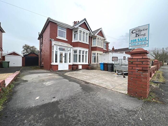 3 Bedroom Semi-Detached House For Sale In Peel Hill, Blackpool, FY4