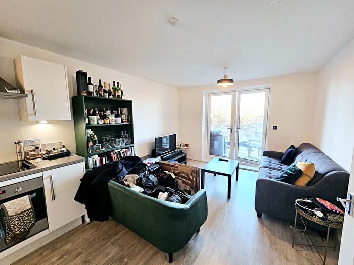 1 Bedroom Flat To Rent In Elstree Way, Borehamwood, WD6