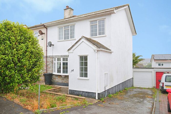 3 Bedroom Semi Detached House For Sale In South Park, Redruth, Cornwall, TR15