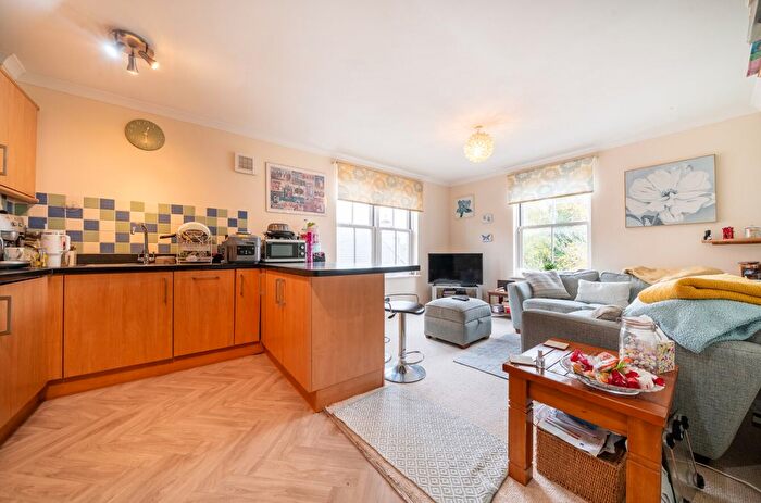2 Bedroom Flat For Sale In Stephensons Place, Bury St Edmunds, IP32