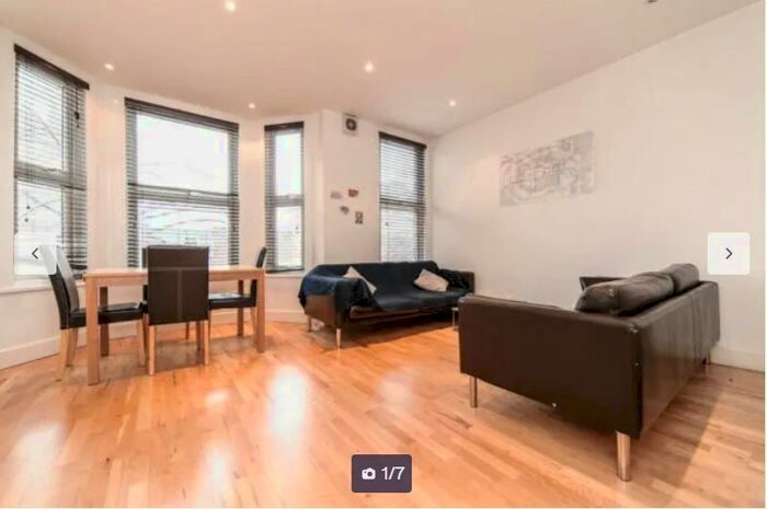 1 Bedroom Flat To Rent In Southwark Bridge Road, London Bridge, SE1