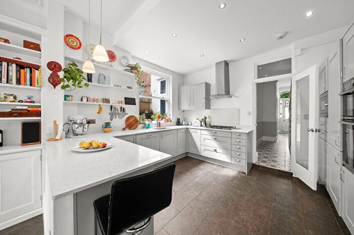 4 Bedroom Terraced House For Sale In Chandos Road, London, NW2