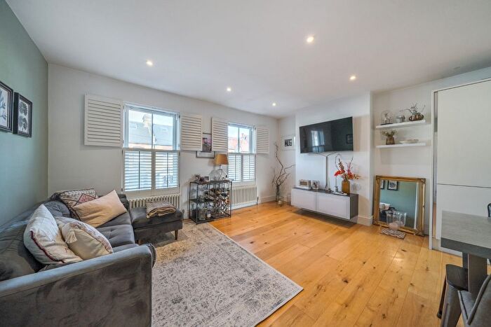 2 Bedroom Flat For Sale In Nursery Road, Wimbledon, London, SW19