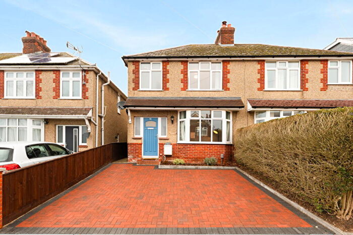 3 Bedroom Semi Detached House For Sale In Queen Alexandra Road, Salisbury, SP2