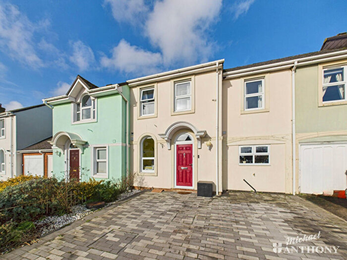 3 Bedroom Terraced House For Sale In The Heron, Aylesbury, HP19