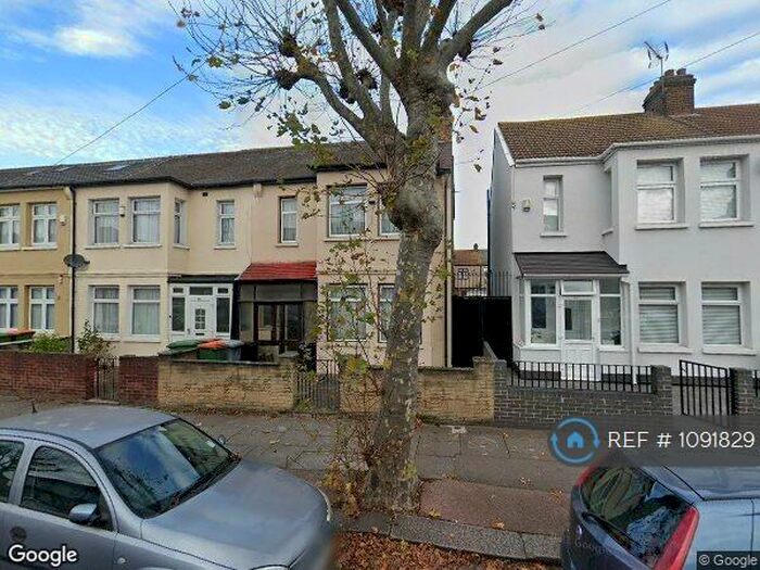 4 Bedroom Terraced House To Rent In Flanders Road, London, E6