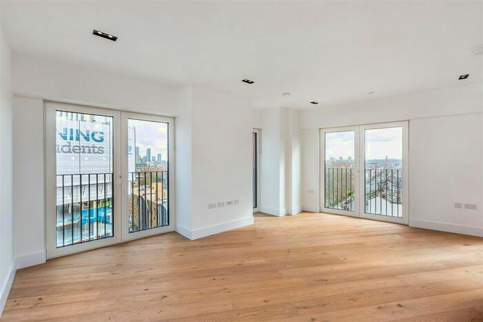 2 Bedroom Flat To Rent In Keybridge Tower, Exchange Gardens, Nine Elms, London, SW8