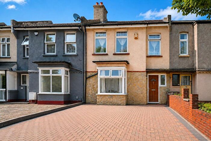 4 Bedroom Terraced House For Sale In Wickham Lane, London, SE2