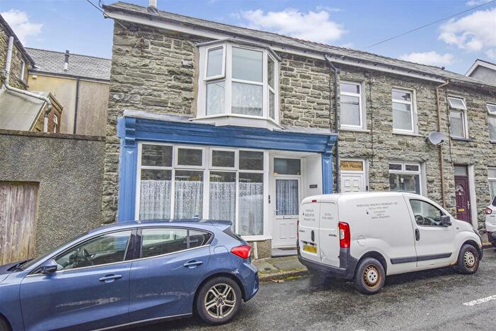 2 Bedroom Semi-Detached House For Sale In Park Square, Blaenau Ffestiniog, LL41