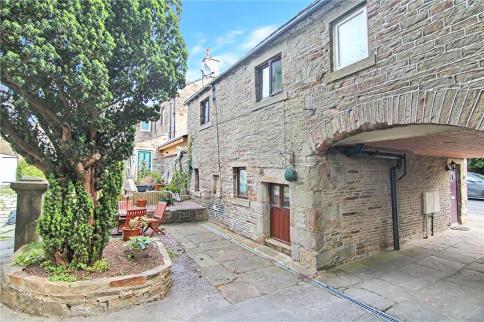 3 Bedroom Terraced House For Sale In Main Road, Kildwick, BD20