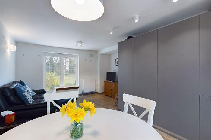 2 Bedroom Detached House To Rent In Cryers Hill, High Wycombe, HP15