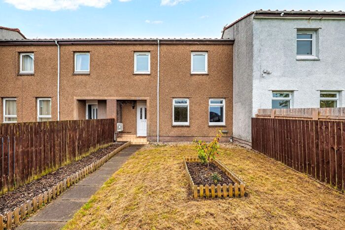 3 Bedroom Property For Sale In Cleish Gardens, Kirkcaldy, KY2