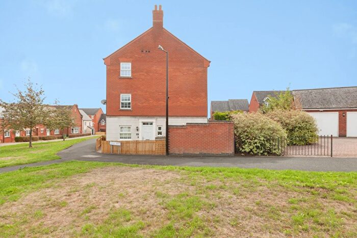 4 Bedroom Semi Detached House For Sale In Bridge Green, Birstall, Leicester, Leicestershire, LE4