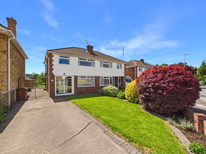 3 Bedroom Semi Detached House For Sale In Lichfield Drive, Cheltenham, GL51