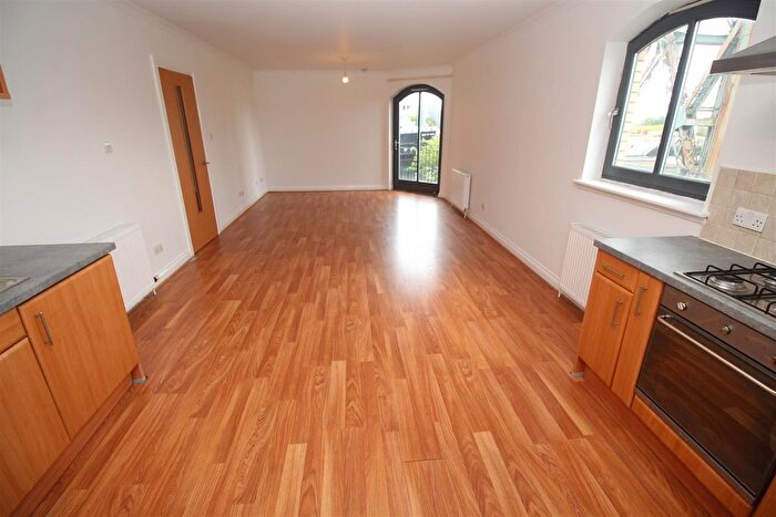 2 Bedroom Flat For Sale In James Watt Way, Greenock, PA15