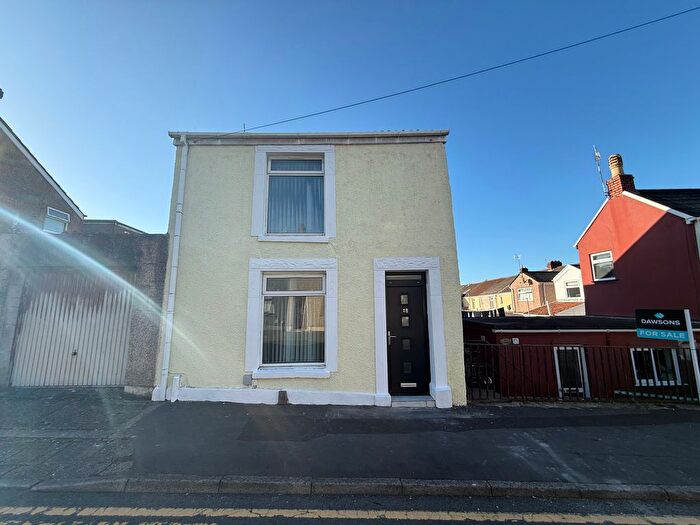 2 Bedroom Property To Rent In Delhi Street, Swansea, SA1