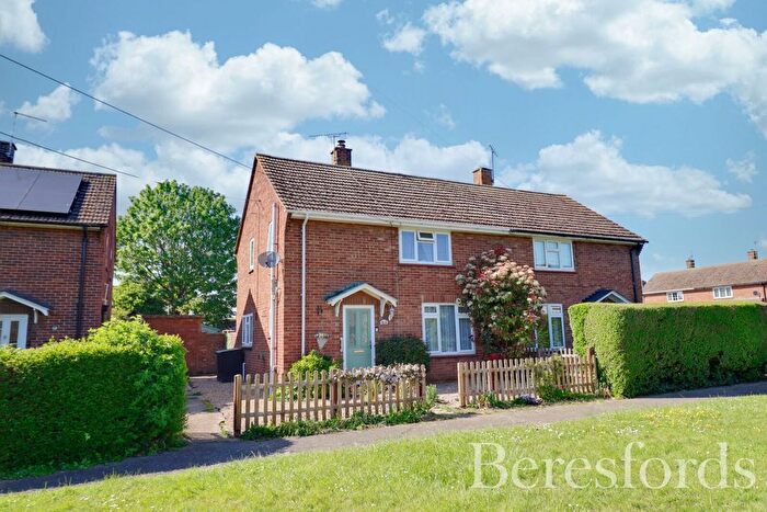 3 Bedroom Semi-detached House For Sale In Hall Estate, Goldhanger, CM9