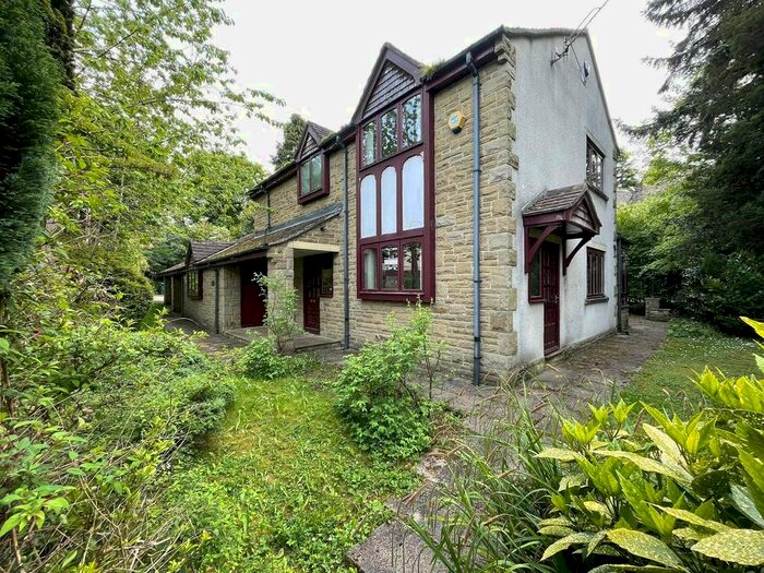 4 Bedroom Detached House To Rent In Nab Lane, Shipley, West Yorkshire, Uk, BD18