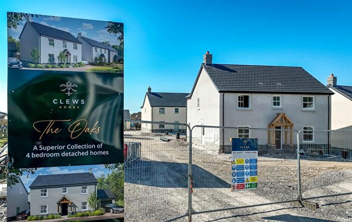 4 Bedroom Detached House For Sale In Cae Ty Cwrdd, Three Crosses, Swansea, SA4