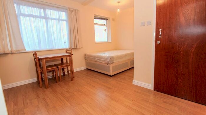 Property To Rent In Nightingale Road, London, N9