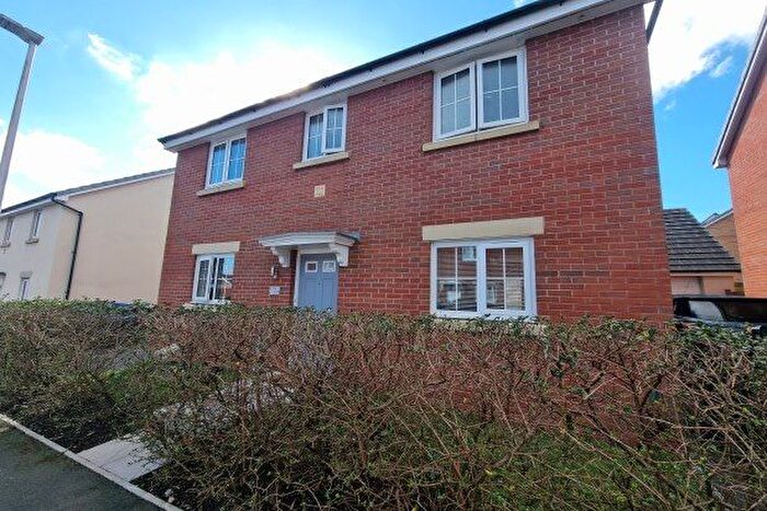 3 Bedroom Property To Rent In Gorseinon, Swansea, SA4