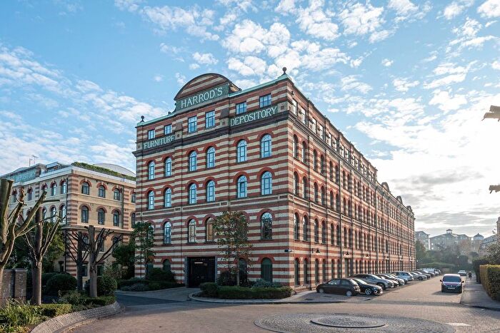 1 Bedroom Flat For Sale In Harrods Village, Barnes, London, SW13