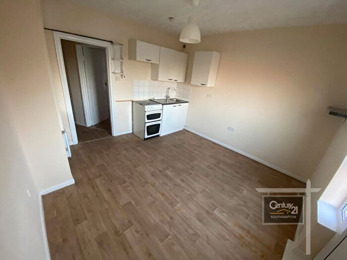 Studio To Rent In ||, Shirley Road, Southampton, SO15