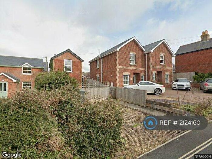 2 Bedroom Detached House To Rent In Church Road, Cowes, PO31