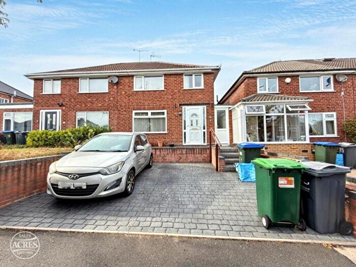 3 Bedroom Semi-Detached House For Sale In Eastwood Road, Great Barr, Birmingham, B43