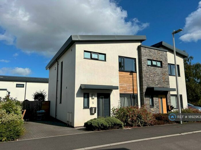 3 Bedroom Semi-Detached House To Rent In Newcourt Drive, Exeter, EX2