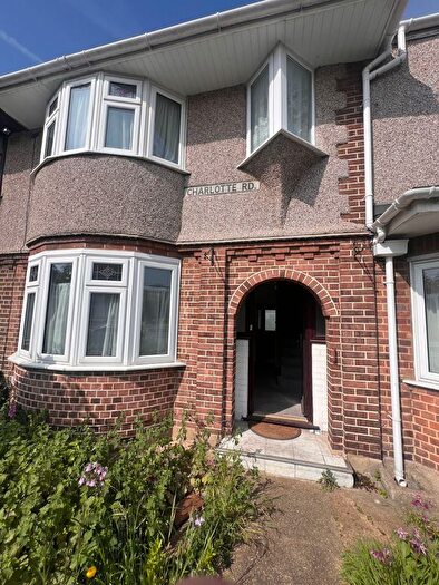 7 Bedroom End Of Terrace House To Rent In Charlotte Road, Dagenham, RM10