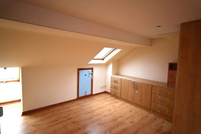 4 Bedroom Terraced House To Rent In Yeading Avenue, Rayners Lane, HA2