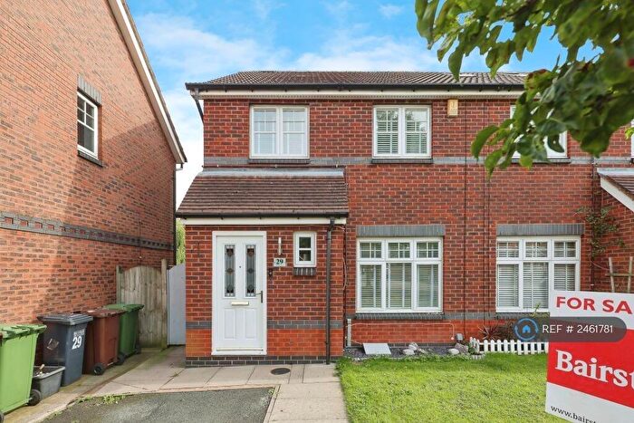 3 Bedroom Semi-Detached House To Rent In Hadfield Way, Fordbridge, Birmingham, B37