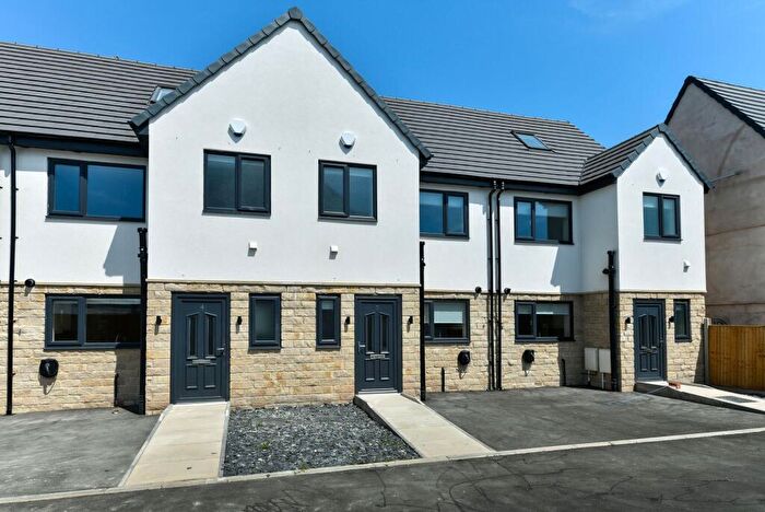 4 Bedroom Terraced House To Rent In Twist Mill Close, Bulwell, NG6
