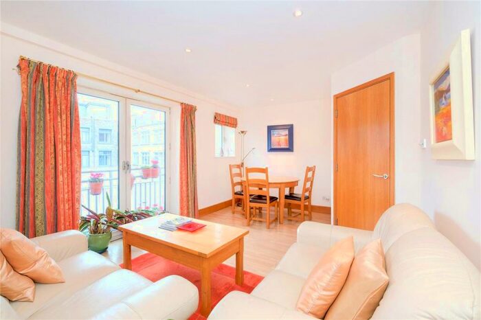 2 Bedroom Apartment To Rent In Saffron Hill, London, EC1N