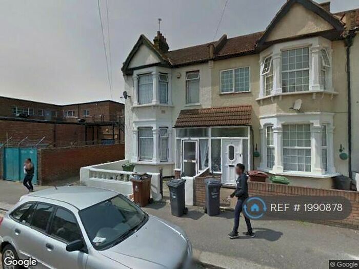 3 Bedroom Semi-Detached House To Rent In Japan Road, Chadwell Heath, Romford, RM6