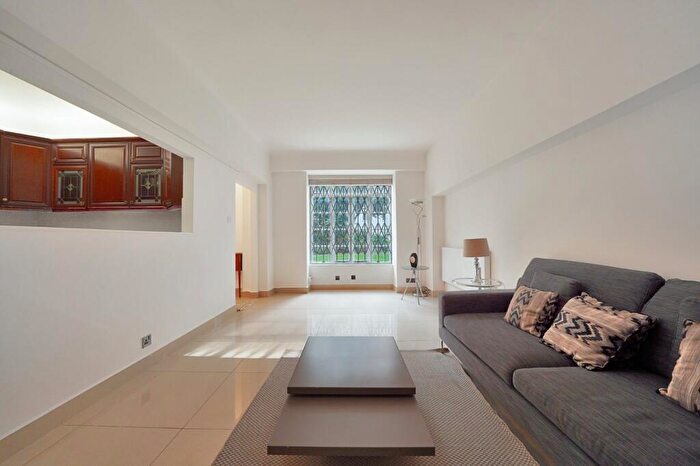 1 Bedroom Flat To Rent In Grove End Gardens, Grove End Road, NW8